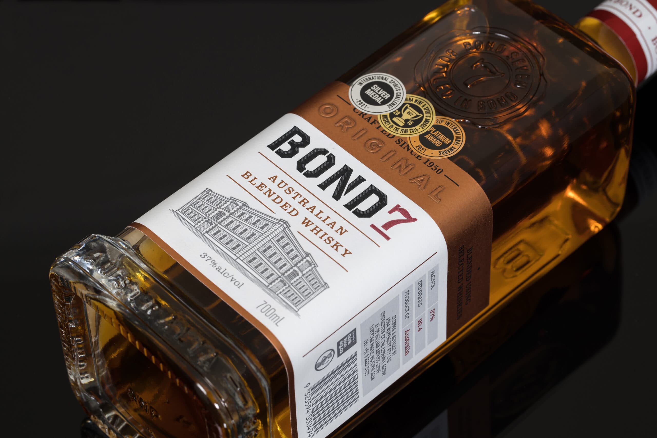 Image of Bond 7