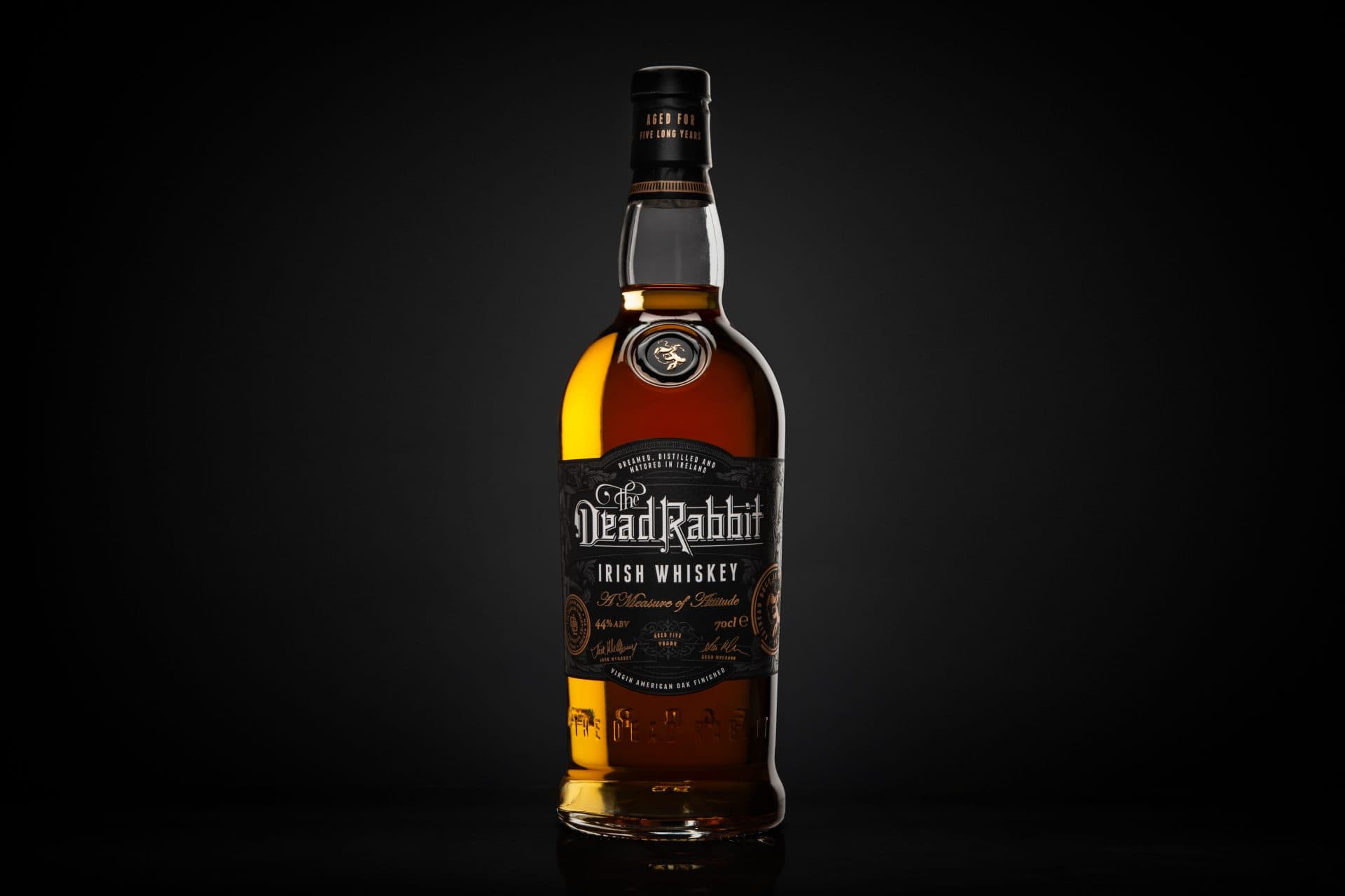 Image of Una colaboración creativa, conduce a una etiqueta memorable y espirituosa